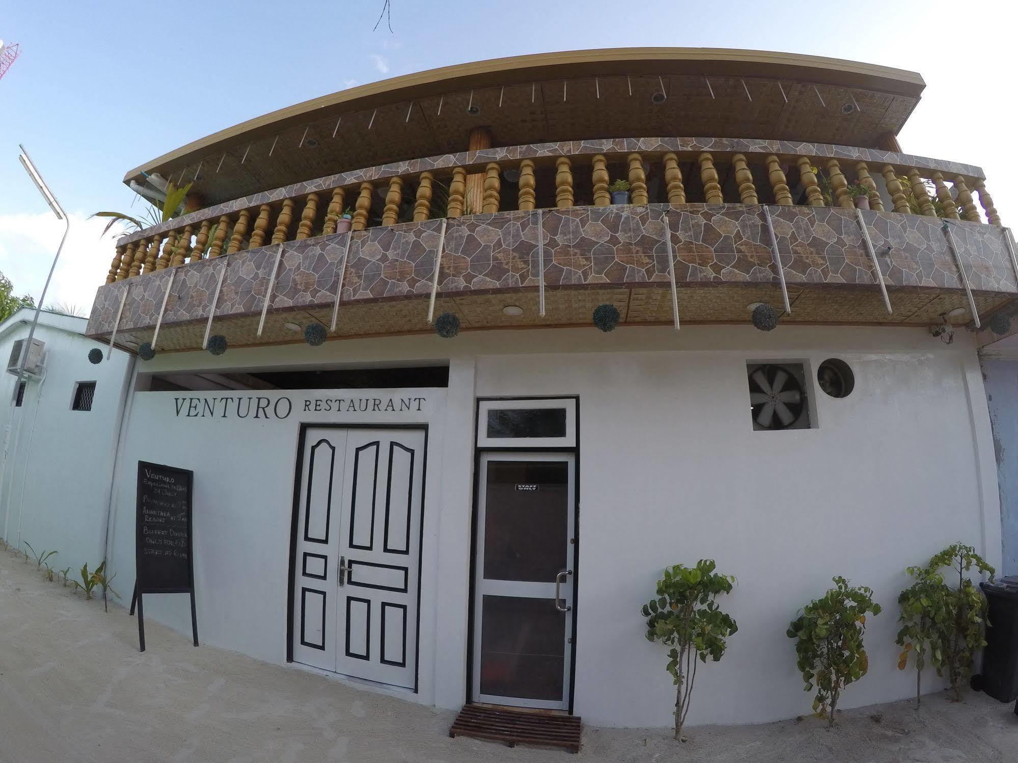 Hotel Venturo Maldives Maafushi Exterior foto