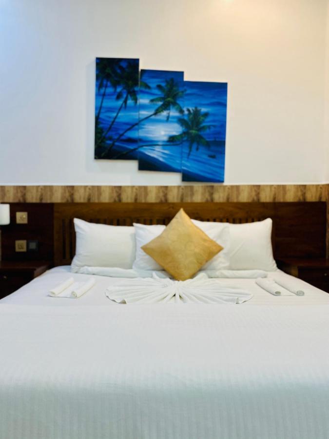 Hotel Venturo Maldives Maafushi Exterior foto